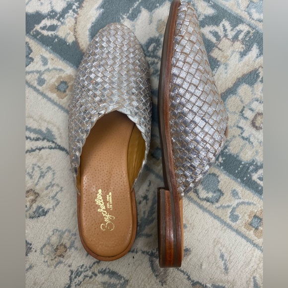 Seychelles Shoes - Seychelles Silver and Brown Mules